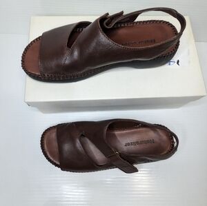 Naturalizer women's dune acorn leather slingback comfort sandals brown shoes 7